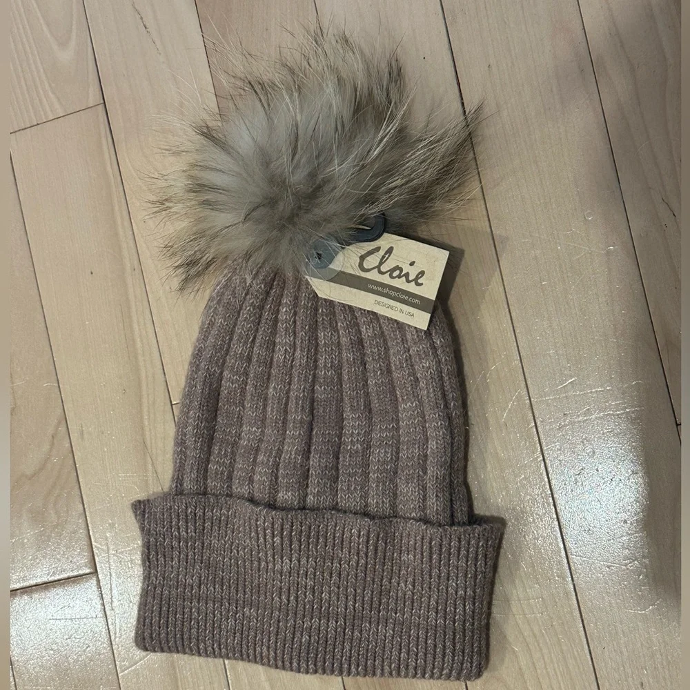 Cloie Women’s Winter Hat - Picture 1 of 2